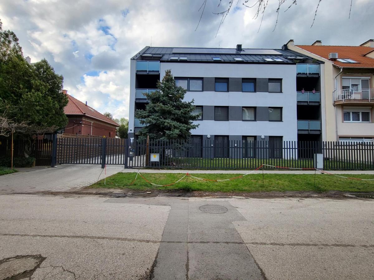 Tisza River Apartman Сегед Екстер'єр фото